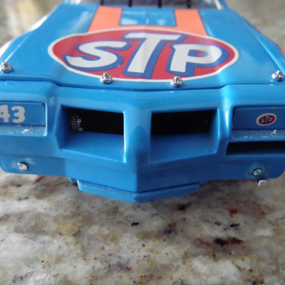 RICHARD PETTY FRANKLIN MINT #43 METAL CAR COLLECTIBLE VINTAGE - Picture 10 of 16